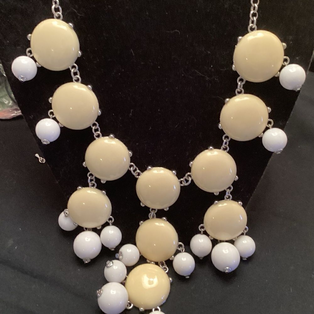 Joan Rivers Silver Tone Adjustable White & Crème Necklace - Picture 5 of 6